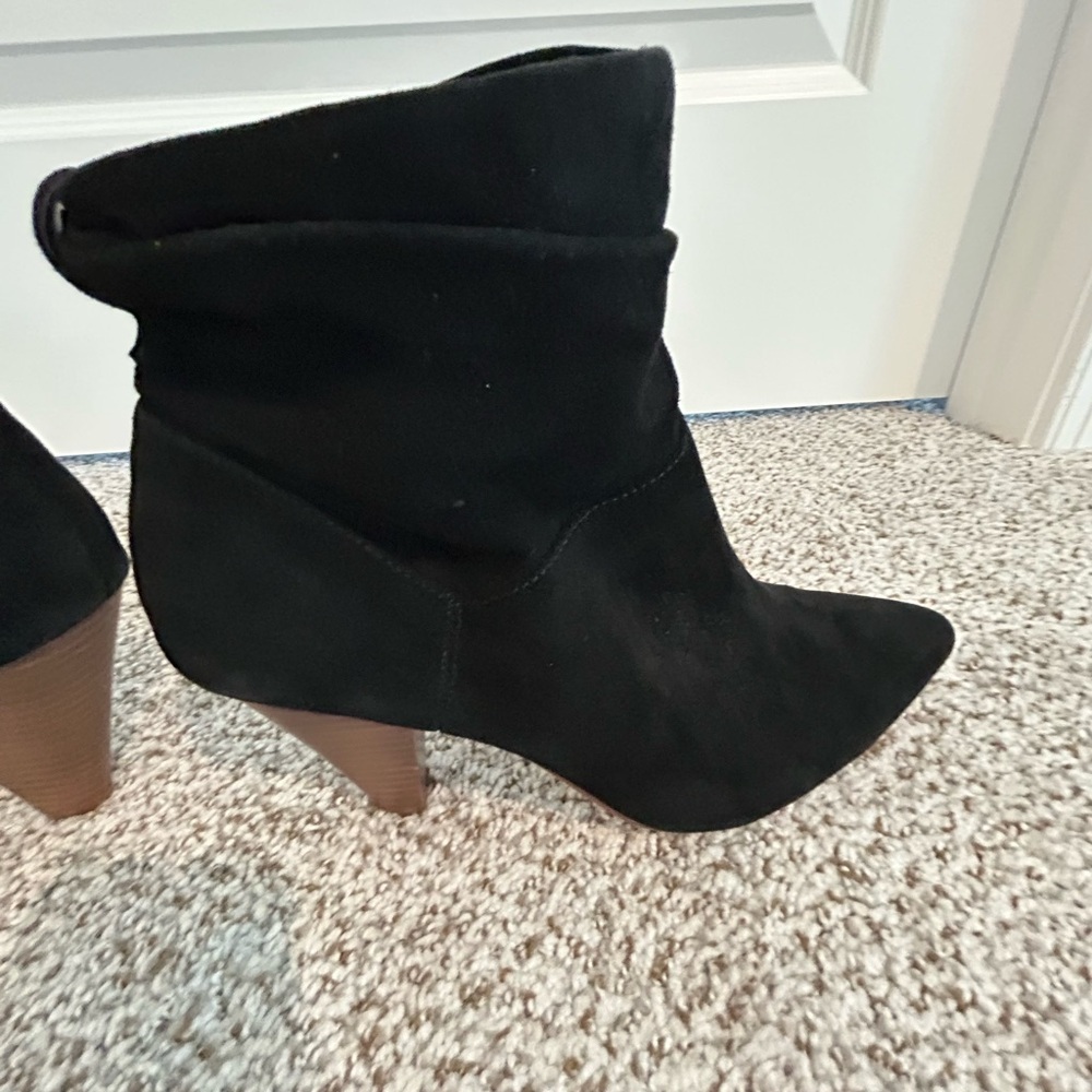 Bleecker and Bond Suede Booties Black Size 10